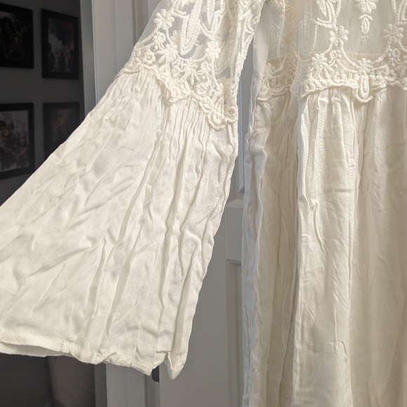 Boohoo Bohemian Flare Sleeve Baby Doll Dress - Picture 5 of 7